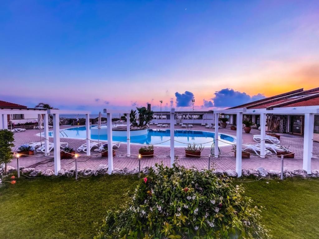 Le Mandrelle Beach Resort Campora San Giovanni Esterno foto